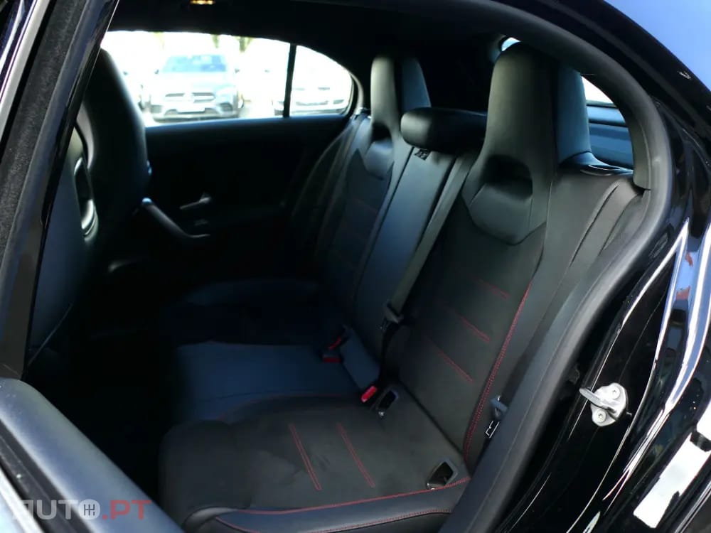 Mercedes-Benz A 180 d AMG Line