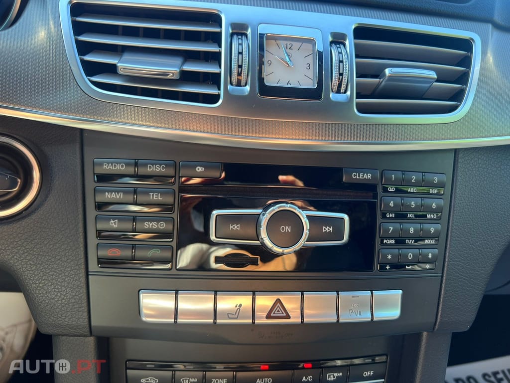 Mercedes-Benz E 300 BlueTEC Hybrid Avantgarde