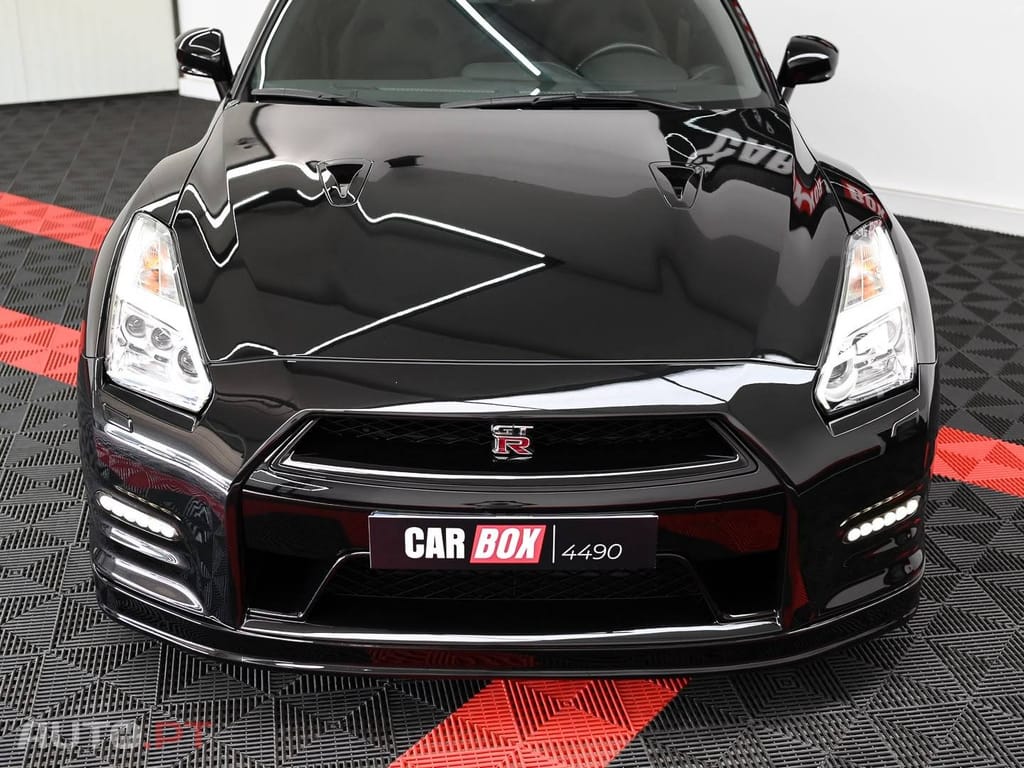 Nissan GT-R 3.8 V6 Black Edition