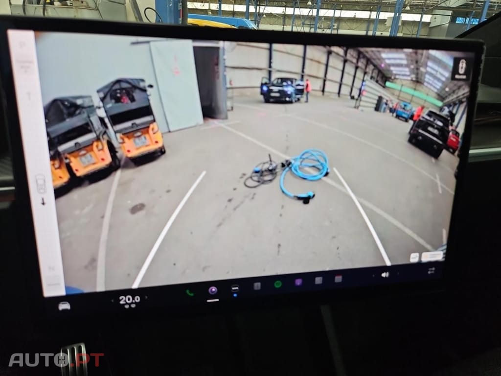 Tesla Model X 100 kWh Dual-Motor Performance Palladium Plaid