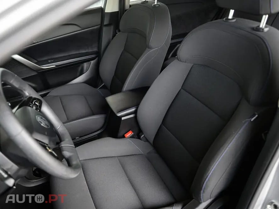 MG MG4 51 kWh Standard