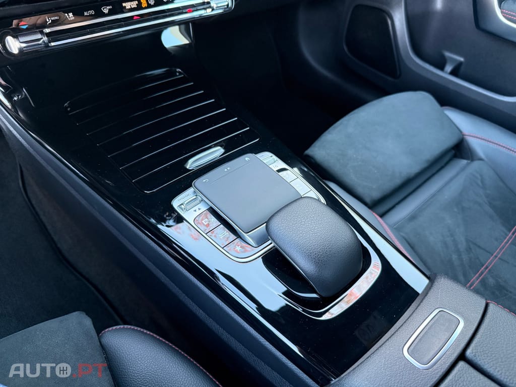 Mercedes-Benz A 250 e 8G-DCT AMG Line