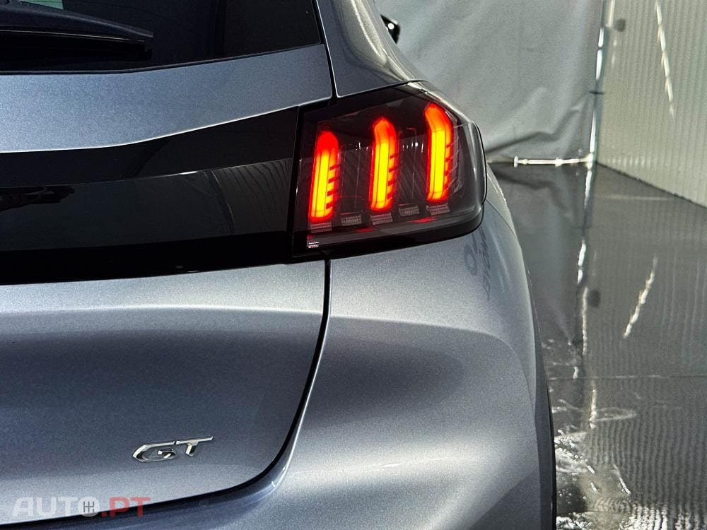 Peugeot E-208 50 kWh GT Pack