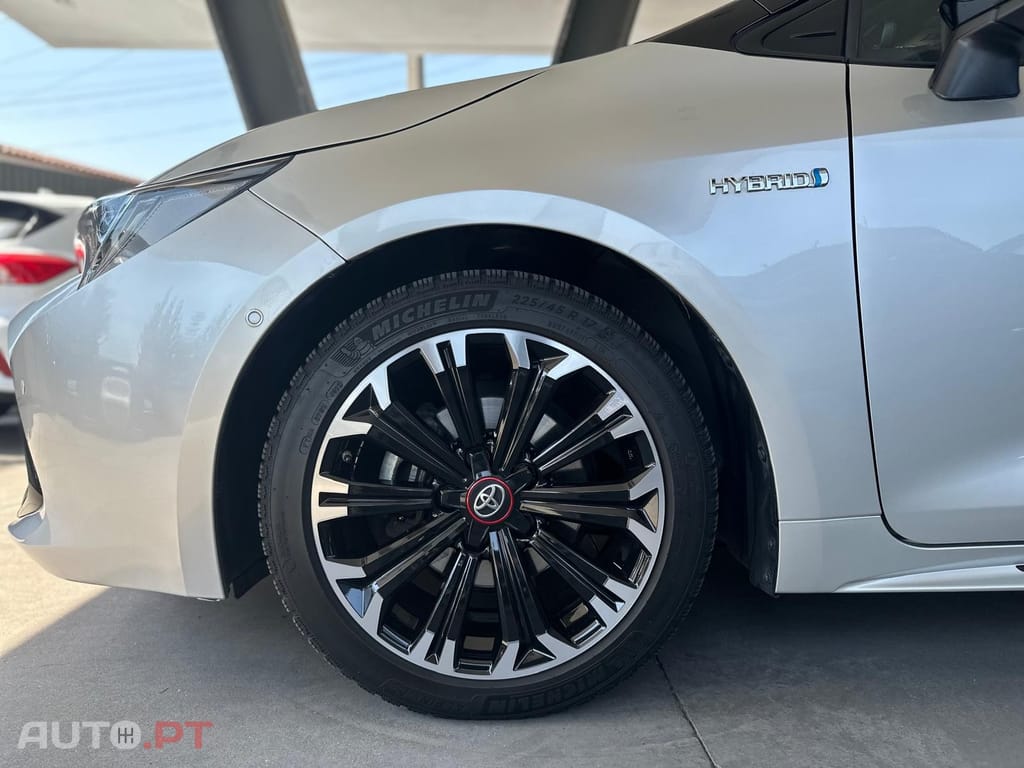 Toyota Corolla Touring Sports 1.8 Hybrid GR-Sport