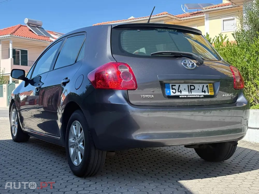Toyota Auris 1.4 D-4D Sol