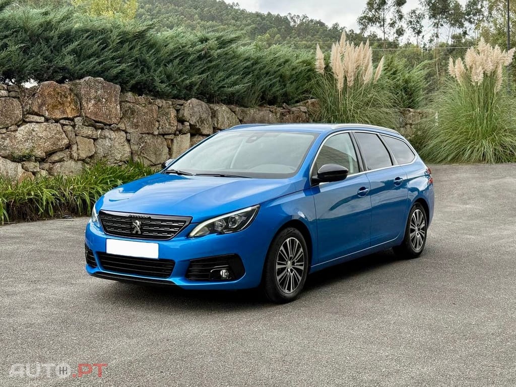 Peugeot 308 SW 1.2 PureTech Allure Full LED