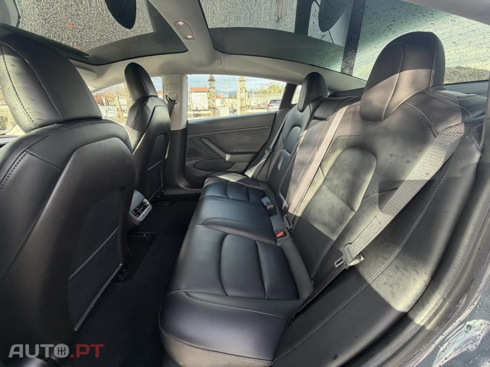 Tesla Model 3 Long Range AWD Dual Motor