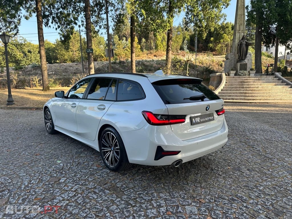 BMW 330 e Touring Corporate Edition Auto