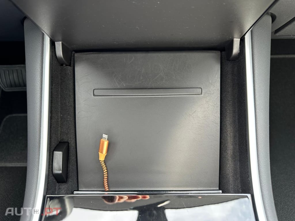 Tesla Model 3 Long-Range Dual Motor AWD
