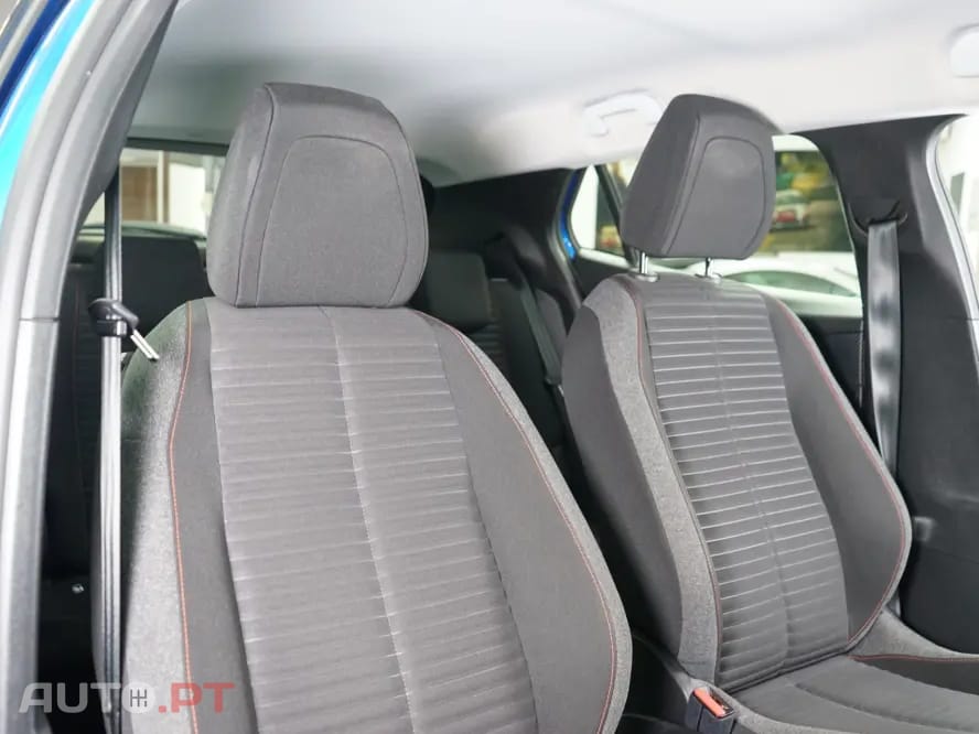 Peugeot 2008 1.2 PureTech Allure Pack
