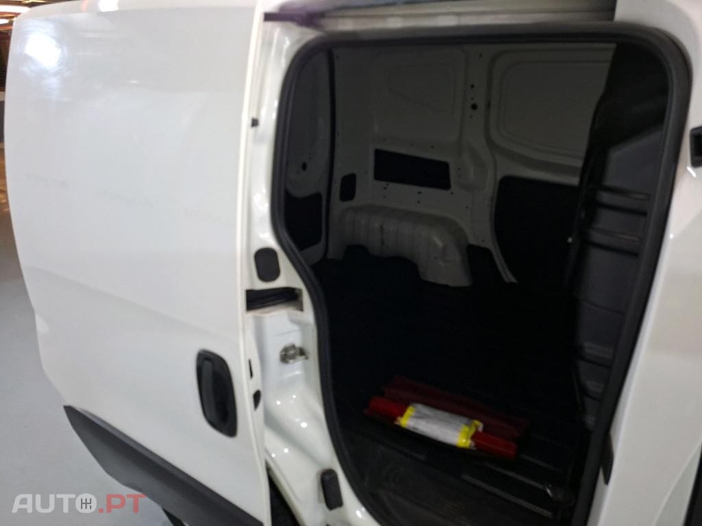 Fiat Fiorino 1.3 M-jet Adventure