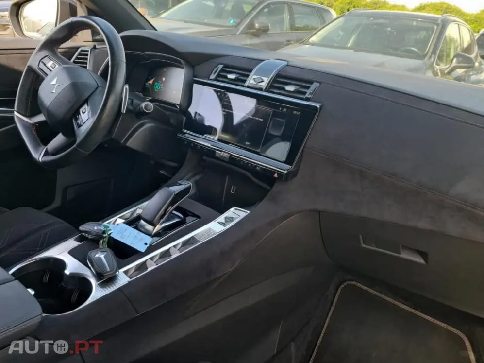 DS DS7 E-Tense Performance Line EAT8