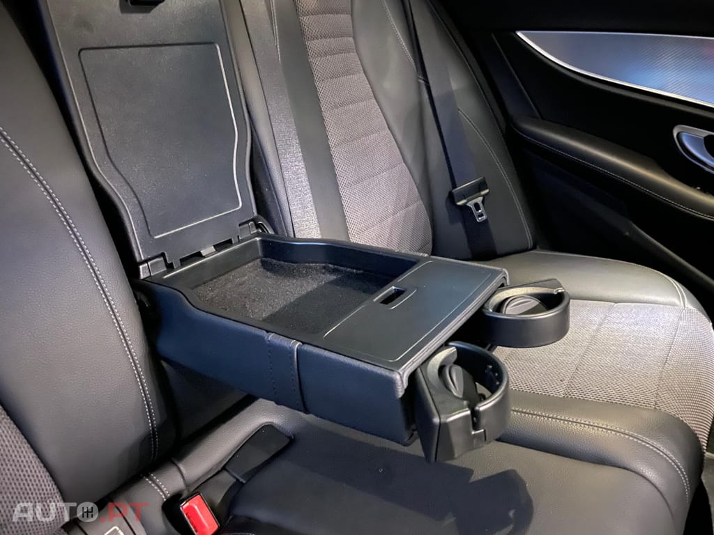 Mercedes-Benz E 300 de Avantgarde