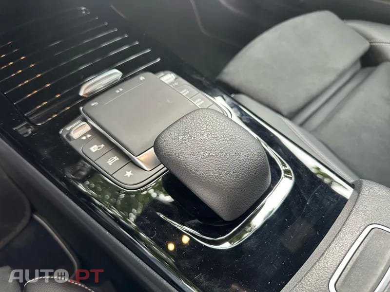 Mercedes-Benz CLA 250 e AMG Line