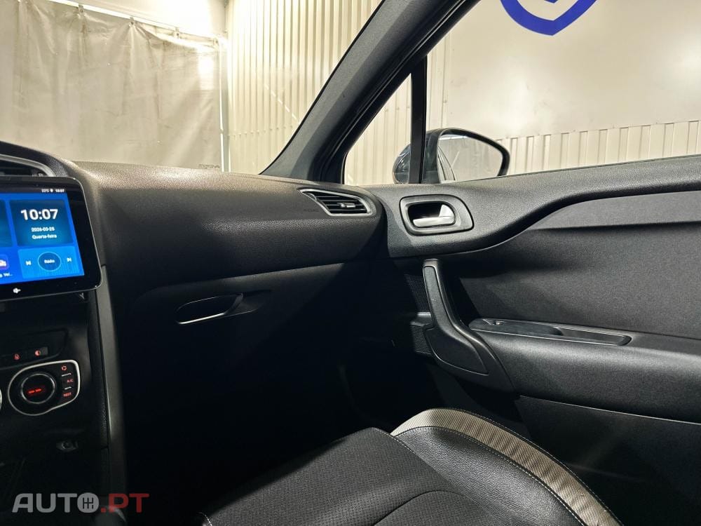 Citroen DS4 1.6 BlueHDi So Chic EAT6 J18