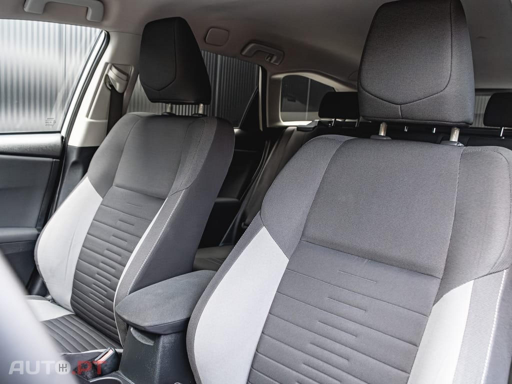 Toyota Auris 1.4 D-4D Comfort Pack Sport