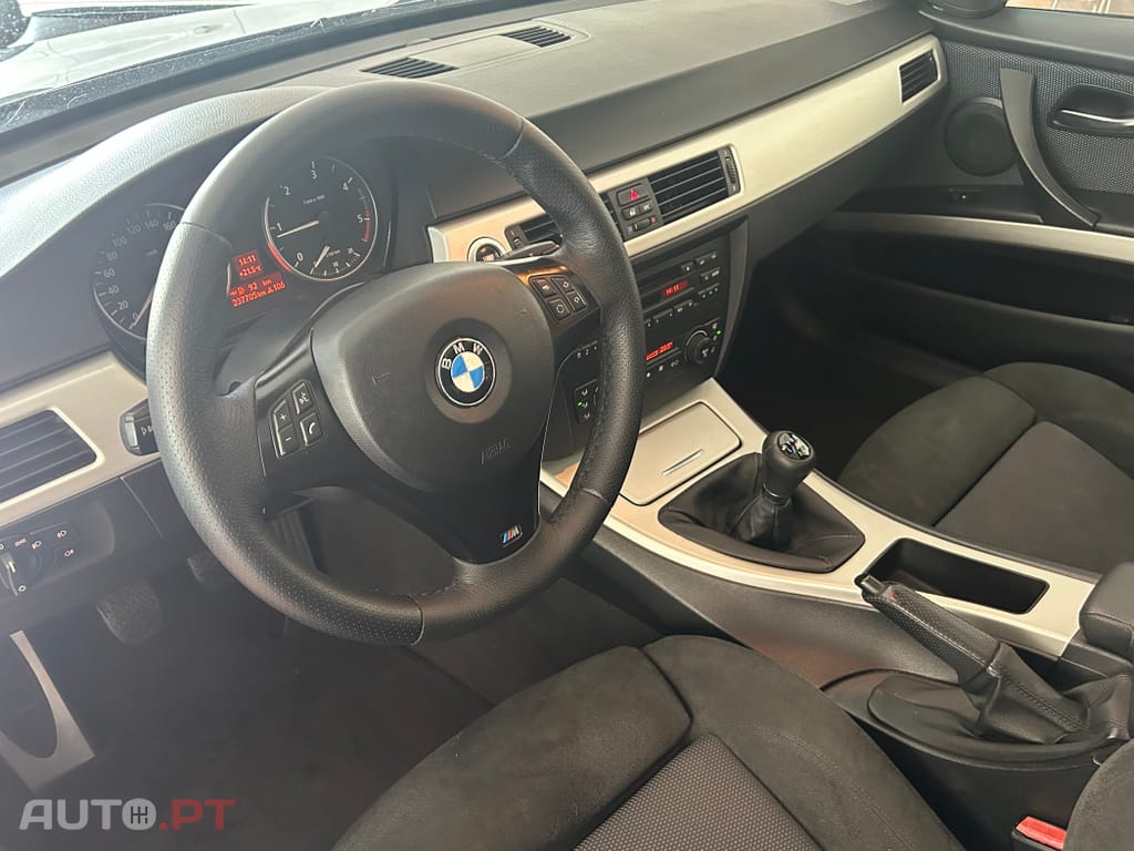 BMW 320 D TOURING PACK M
