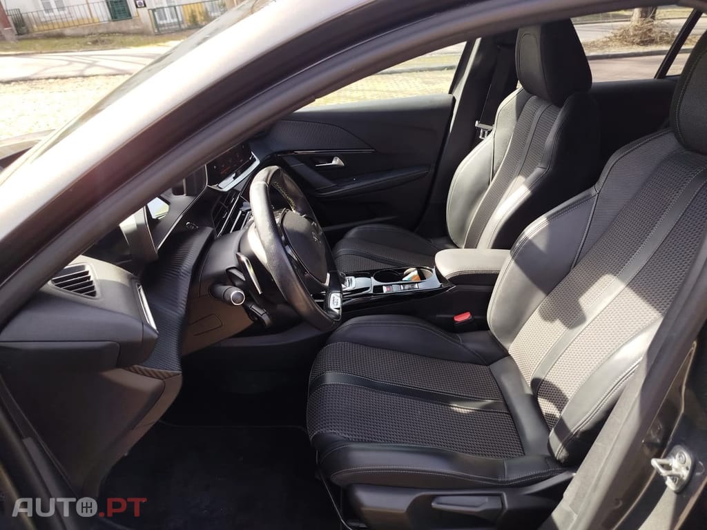 Peugeot 208 GT Line 1.2 Puretech 100CV