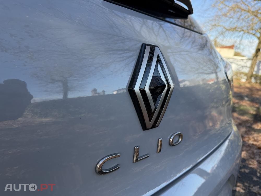 Renault Clio 1.0 TCe Techno Bi-Fuel