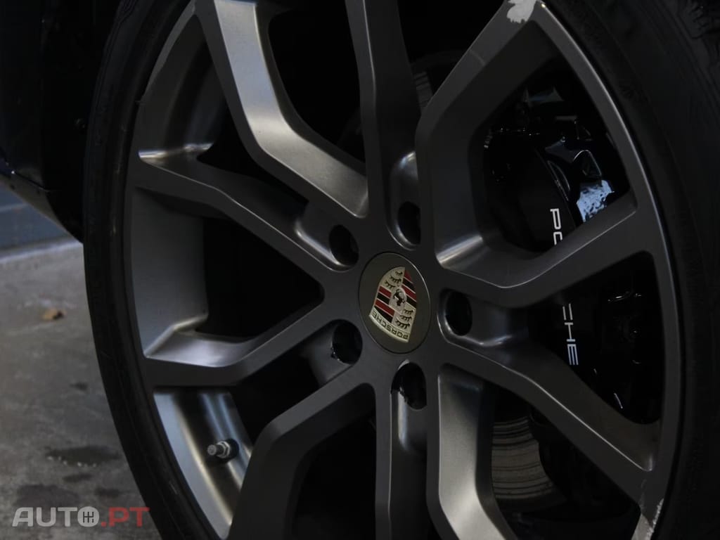 Porsche Cayenne E-Hybrid Platinum Edition