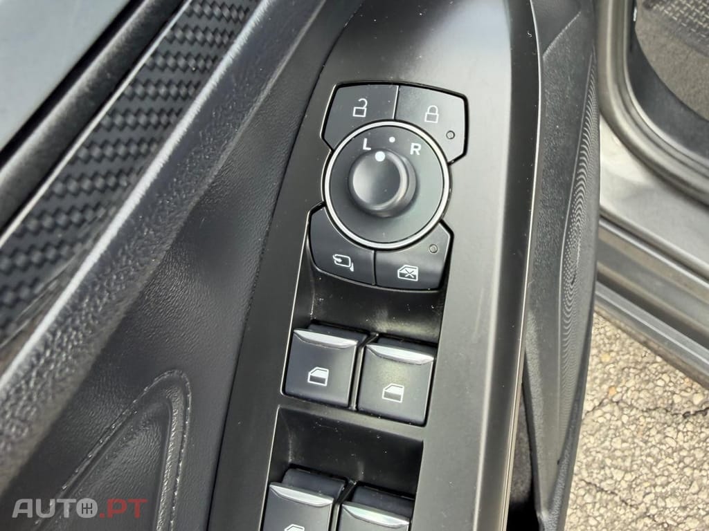 Ford Focus 1.0 EcoBoost MHEV ST-Line