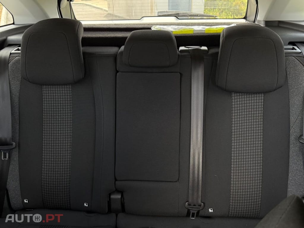 Peugeot 3008 PureTech 130 Stop & Start GPF EAT8 Active Business-Pack