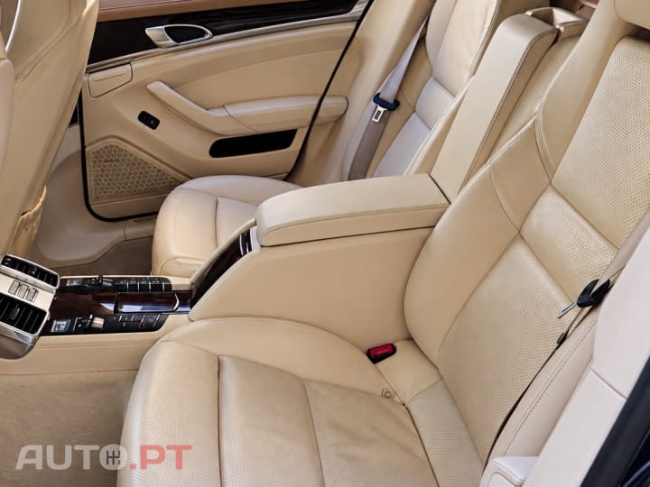 Porsche Panamera Turbo PDK