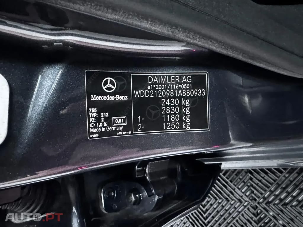 Mercedes-Benz E 300 Bluetec Hybrid Avantgarde