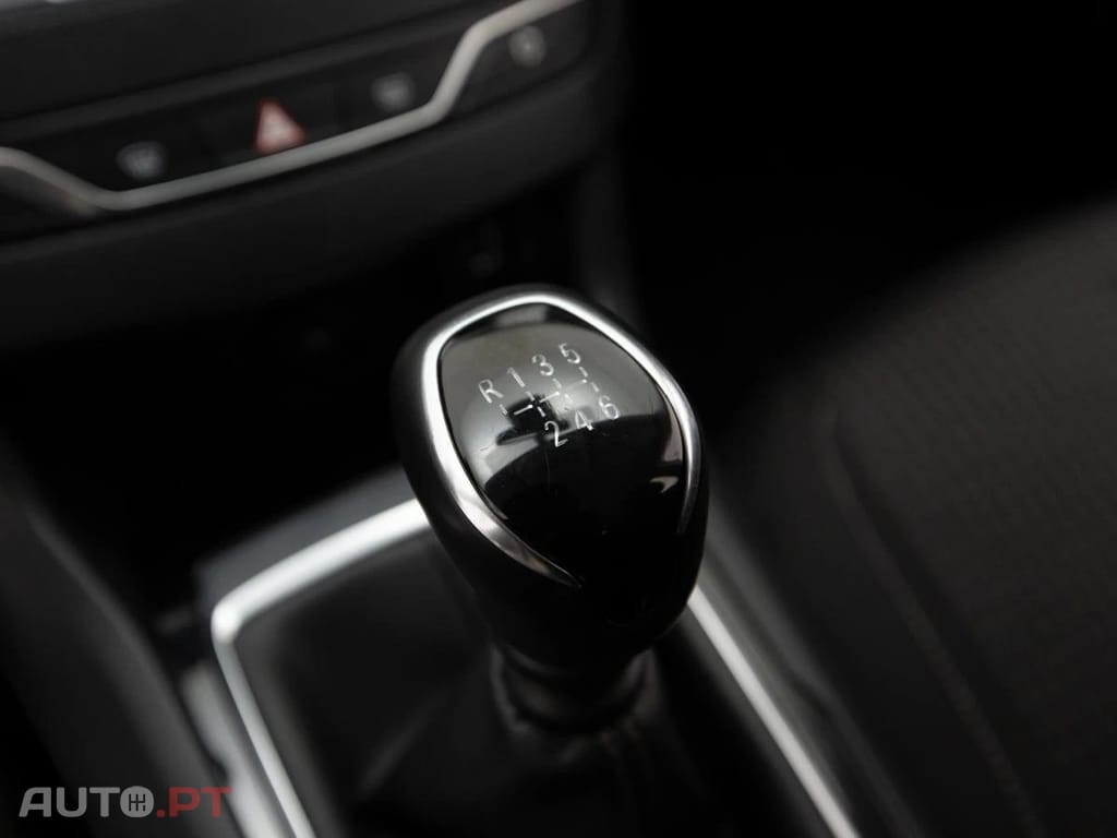 Peugeot 308 1.5 BlueHDi Business Line