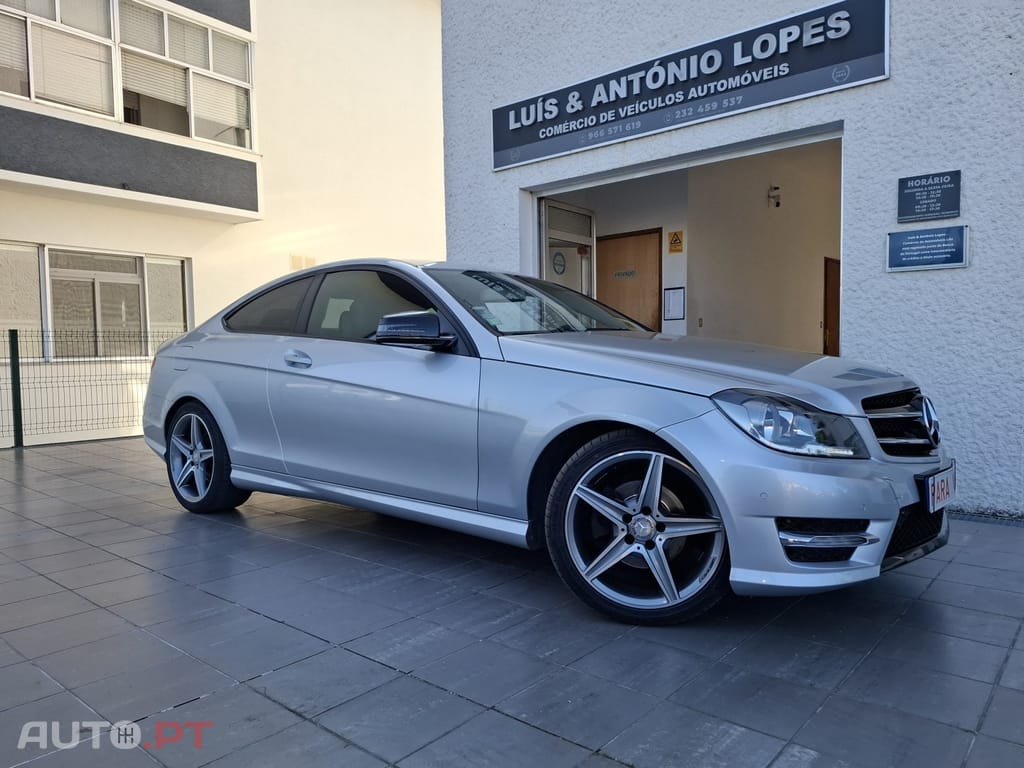 Mercedes-Benz C 220 AMG