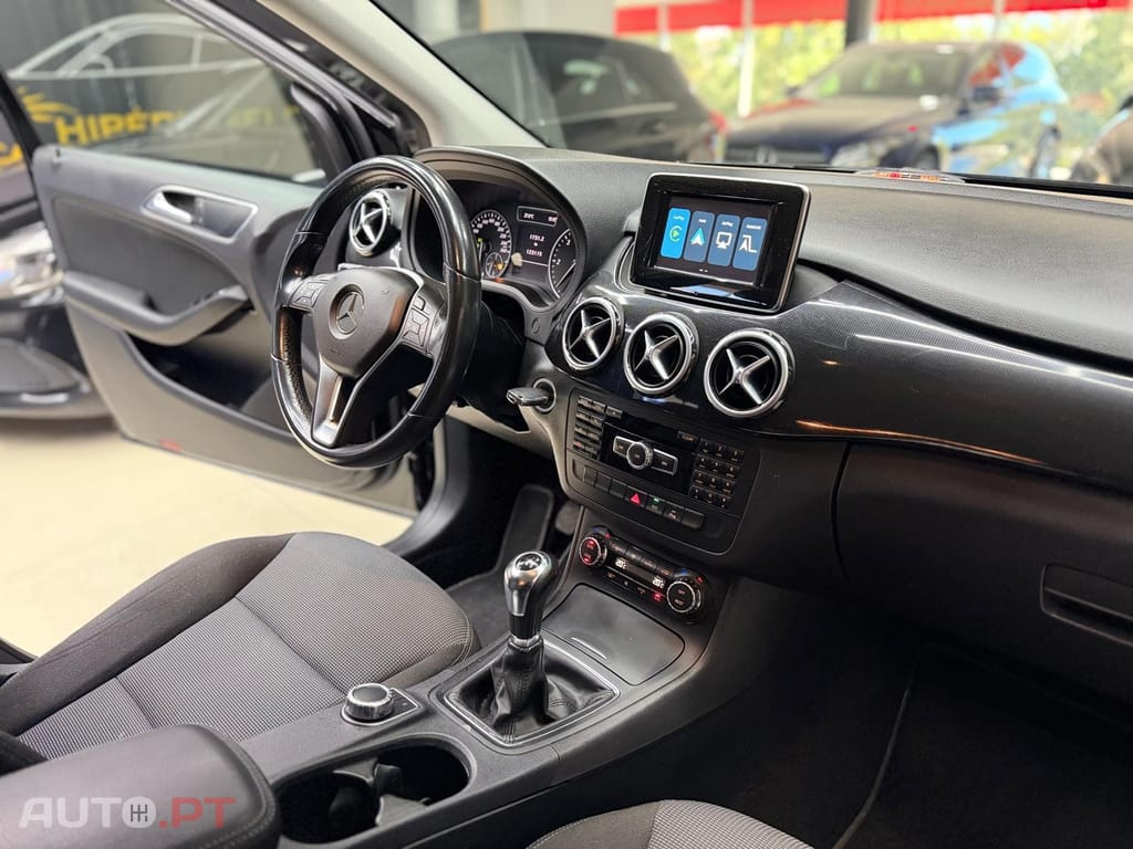 Mercedes-Benz B 180 d Progressive