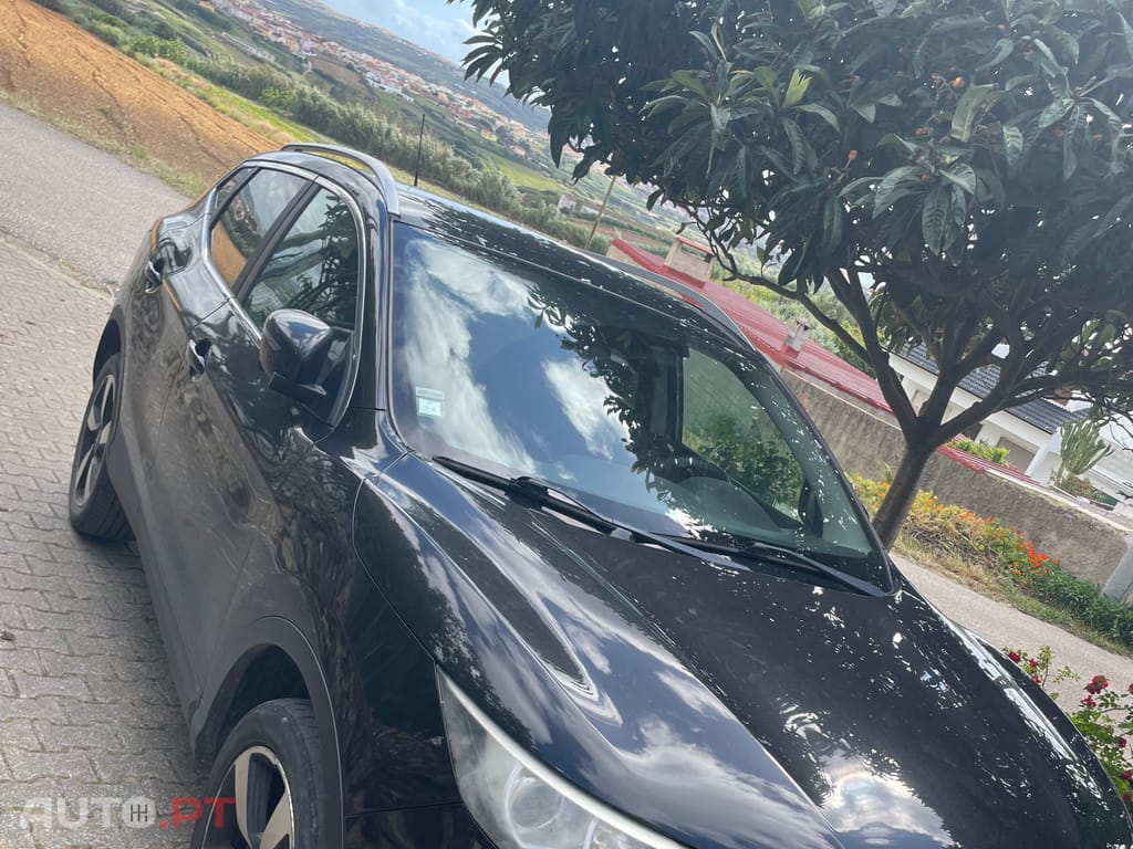 Nissan Qashqai n connecta