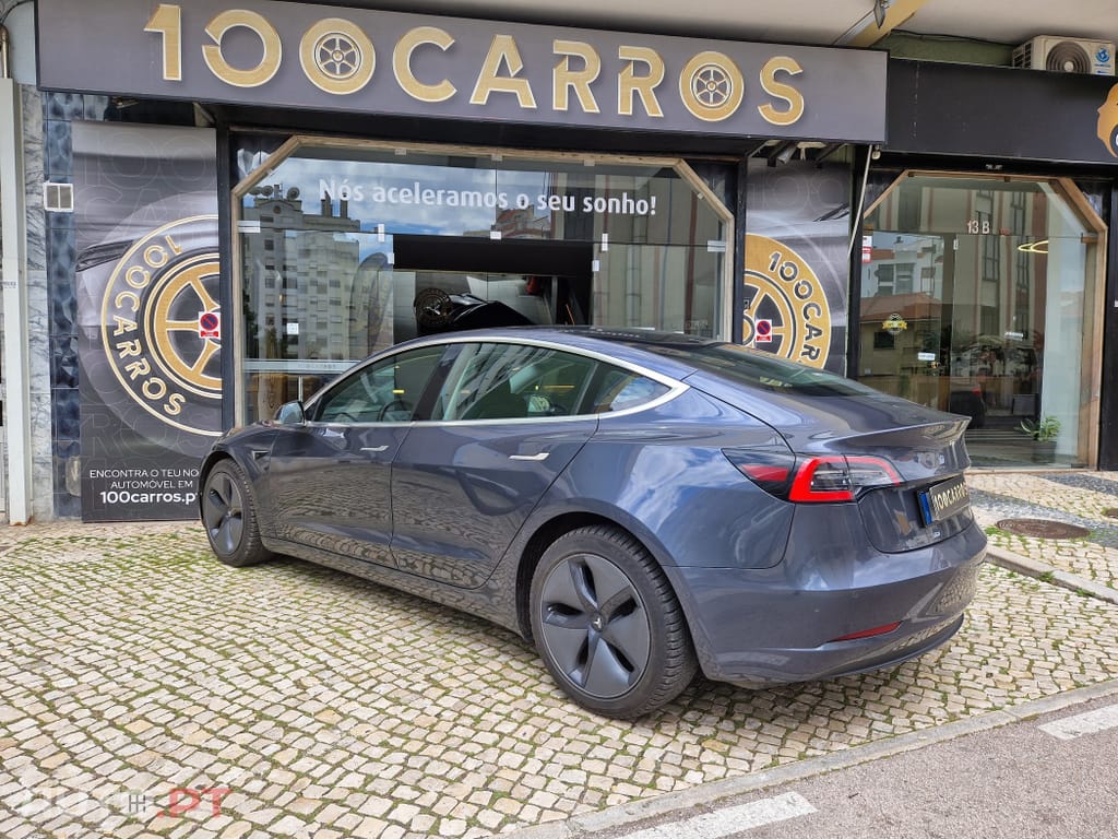 Tesla Model 3 Long-Range Dual Motor AWD