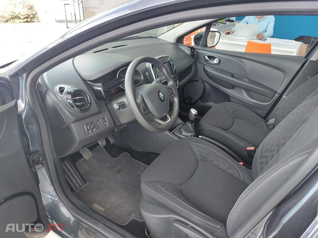 Renault Clio Sport Tourer 0.9 TCE Limited