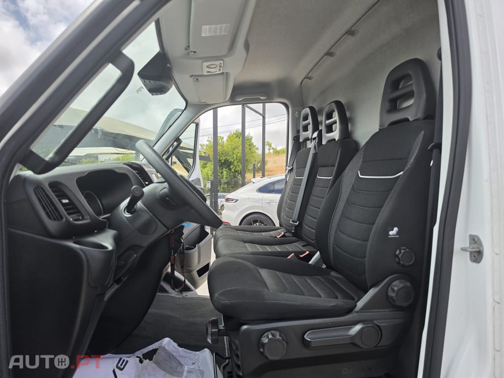 Iveco Daily 2.3D 35S16 Longa