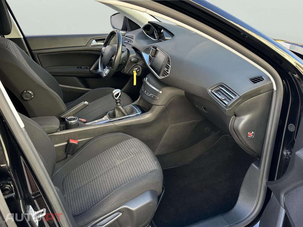 Peugeot 308 SW 1.5 BlueHDi Business Line