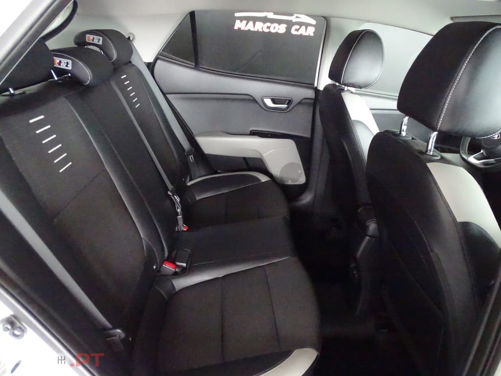 Kia Stonic 1.6 CRDi EX