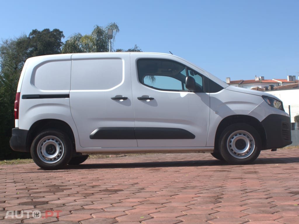 Peugeot Partner 1.5 BlueHDi Asphalt Standard