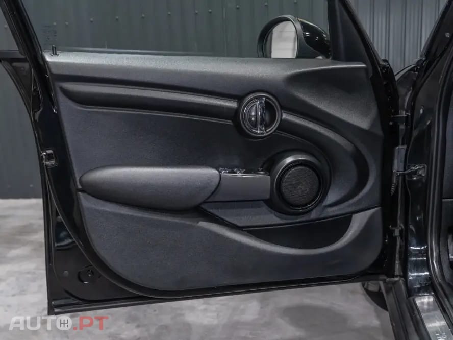 MINI Cooper One D