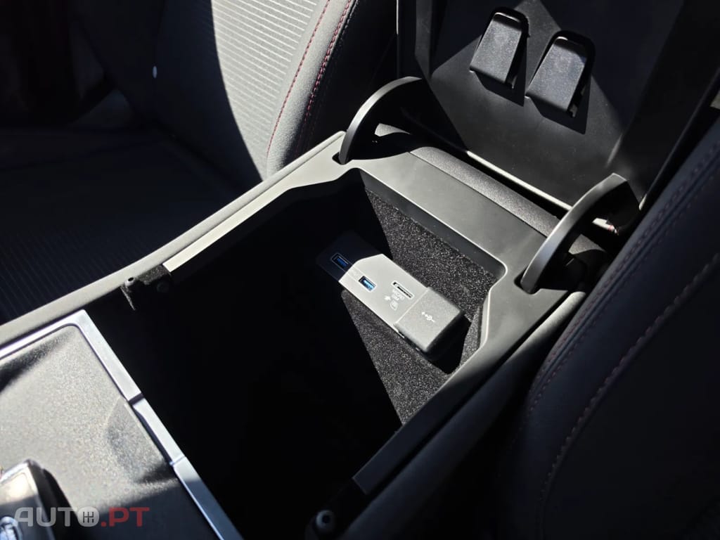 Land Rover Discovery Sport Outro