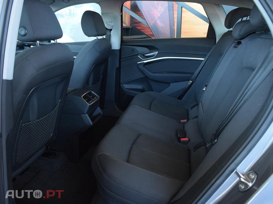 Audi E-Tron 55 quattro Advanced