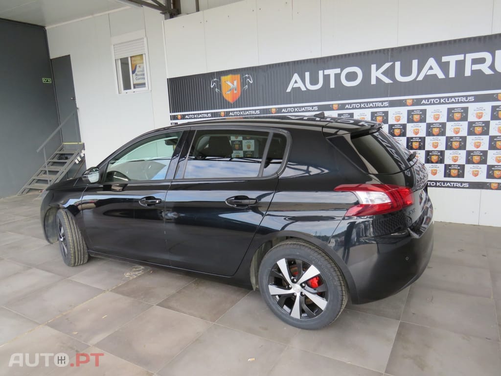 Peugeot 308 1.6 HDI Panorâmico