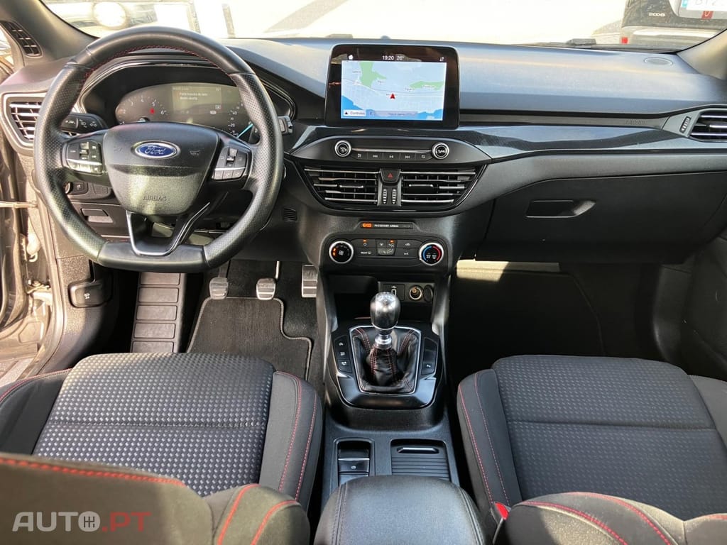 Ford Focus 1.0 EcoBoost S&S ST-LINE