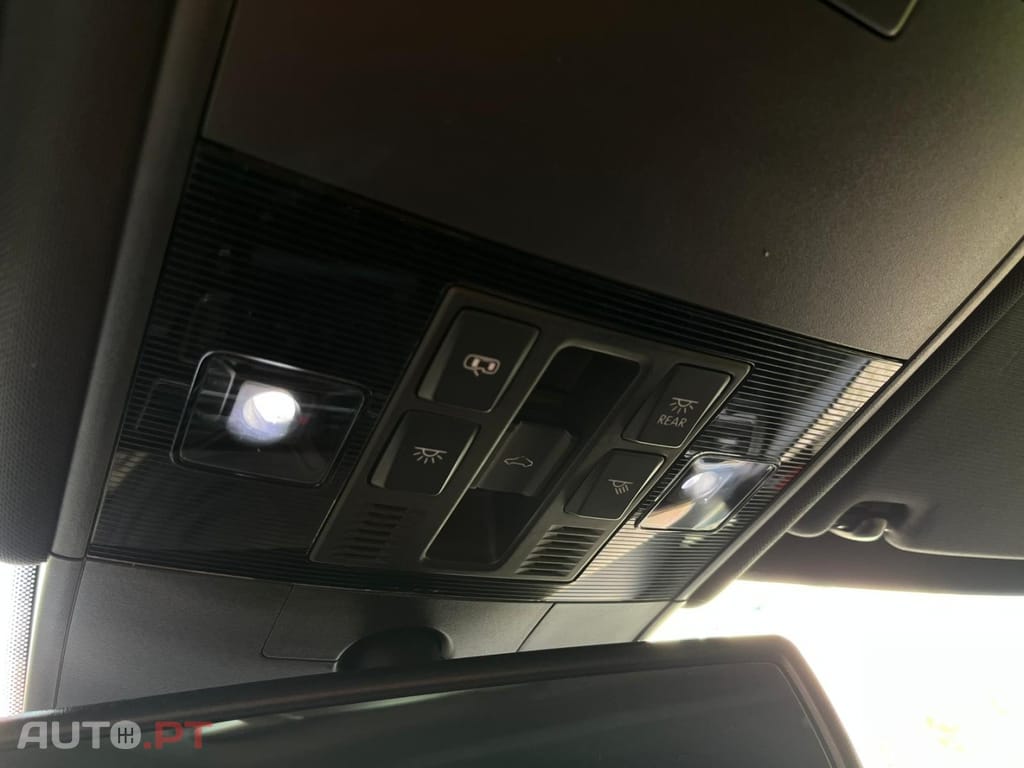 Volkswagen Golf 2.0 TSI GTI DSG