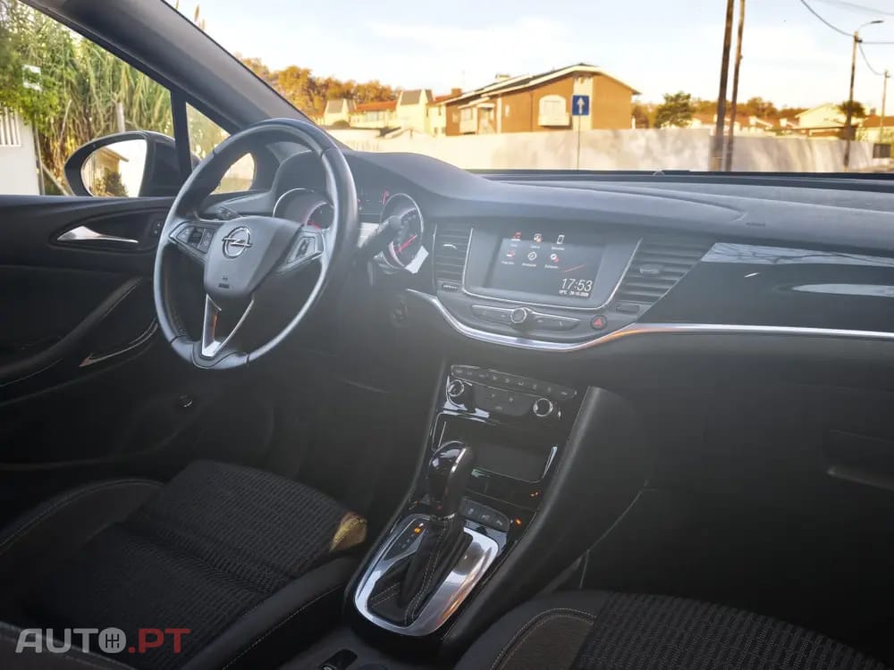 Opel Astra Sports Tourer 1.5 D S&S Auto Business Elegance