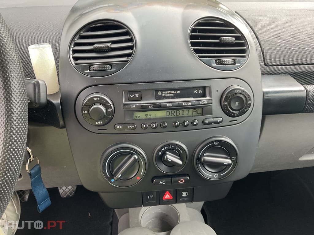 Volkswagen New Beetle 1.6