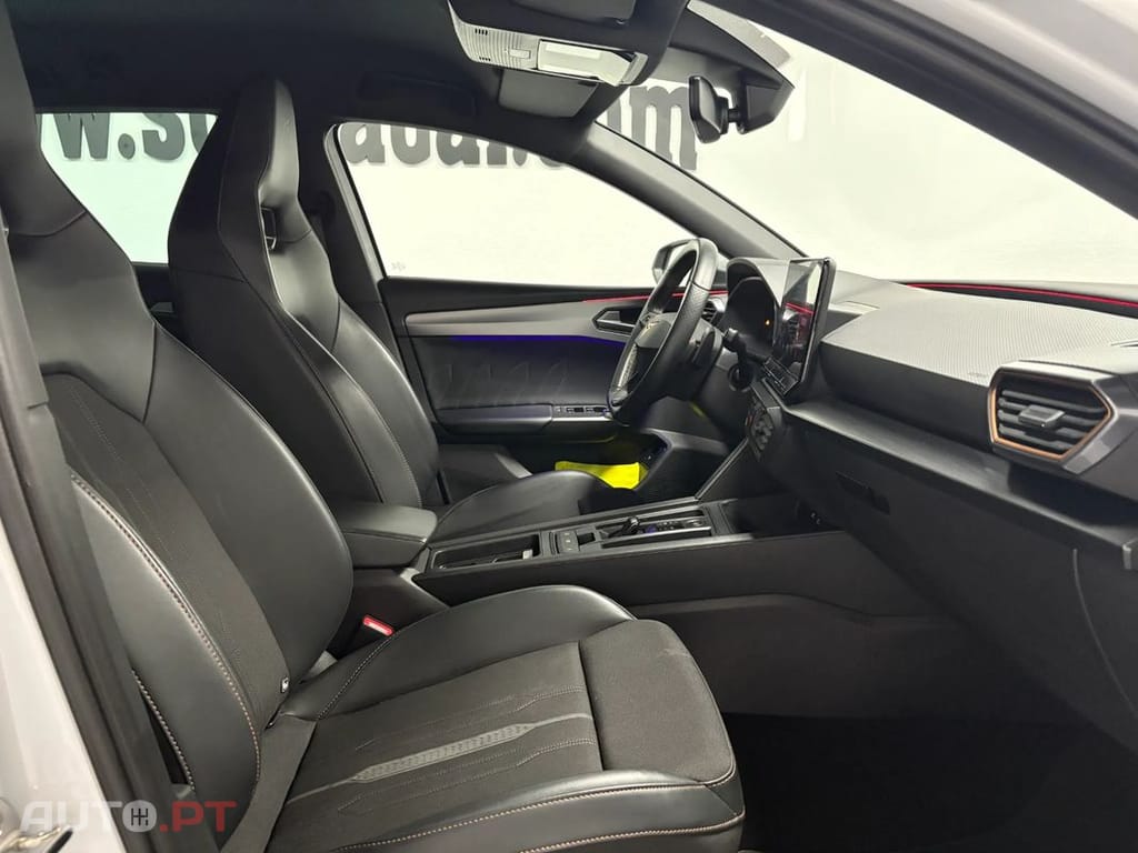 Cupra Leon 1.4 e-Hybrid MID DSG