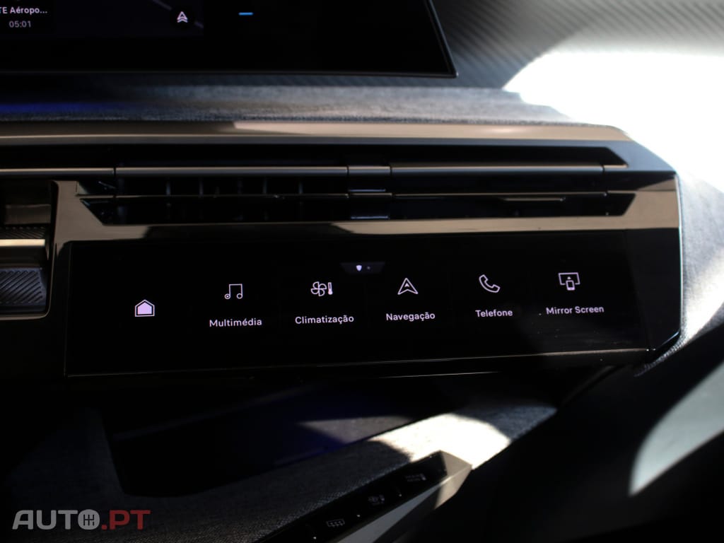 Peugeot 3008 1.2 Hybrid Allure e-DCS6
