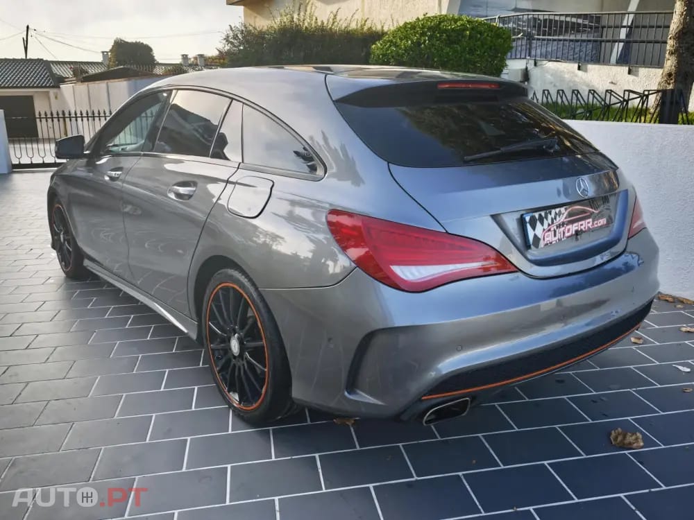 Mercedes-Benz CLA 220 (CDI) d 4Matic 7G-DCT Orange Art Edition