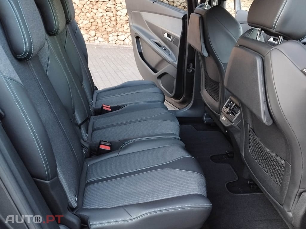 Peugeot 5008 1.2 PureTech Allure Pack EAT8